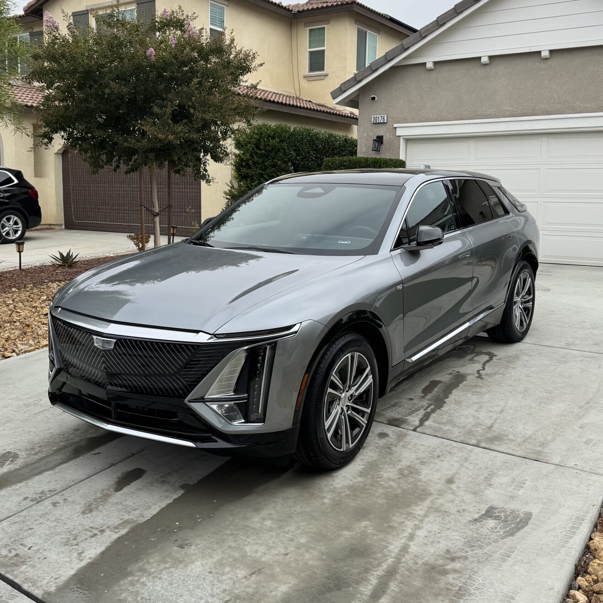 a gray suv after an exterior detail and a ceramic coating near Riverside, CA